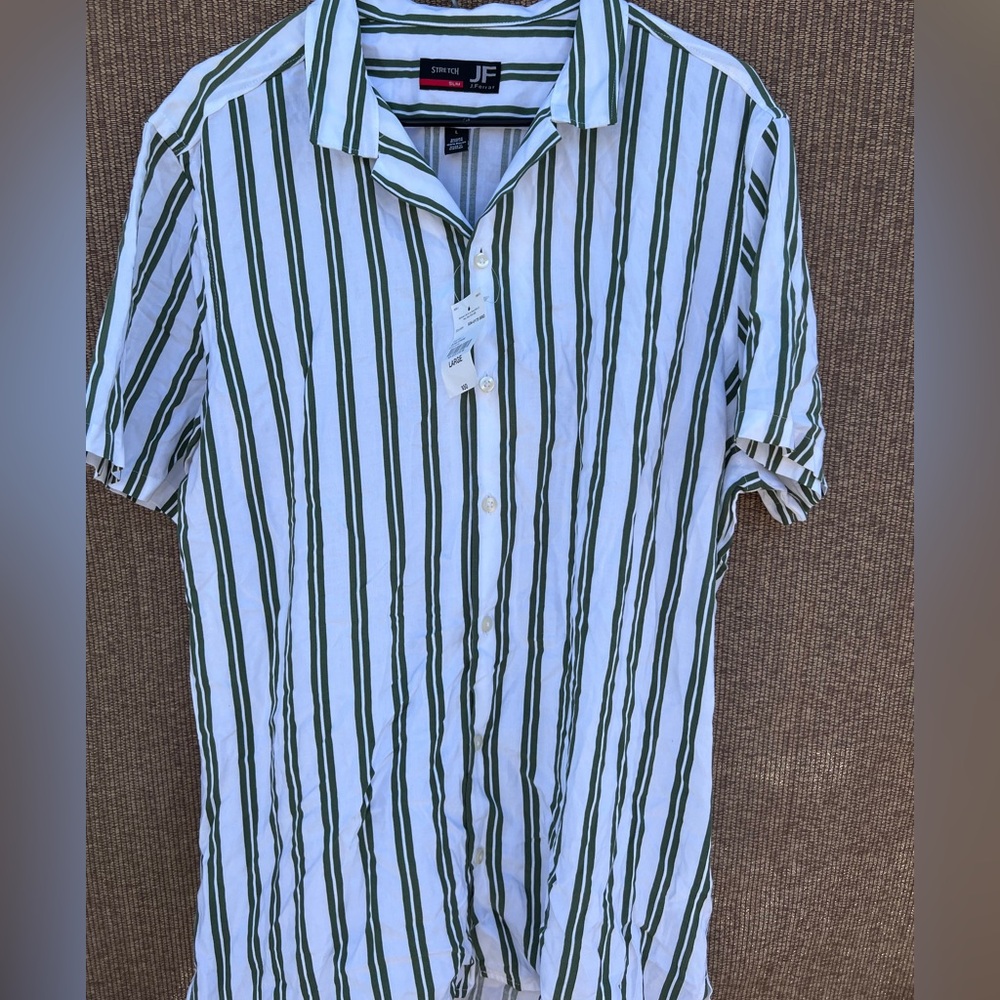 JF J. Ferrar Men’s short sleeved button down shirt size L